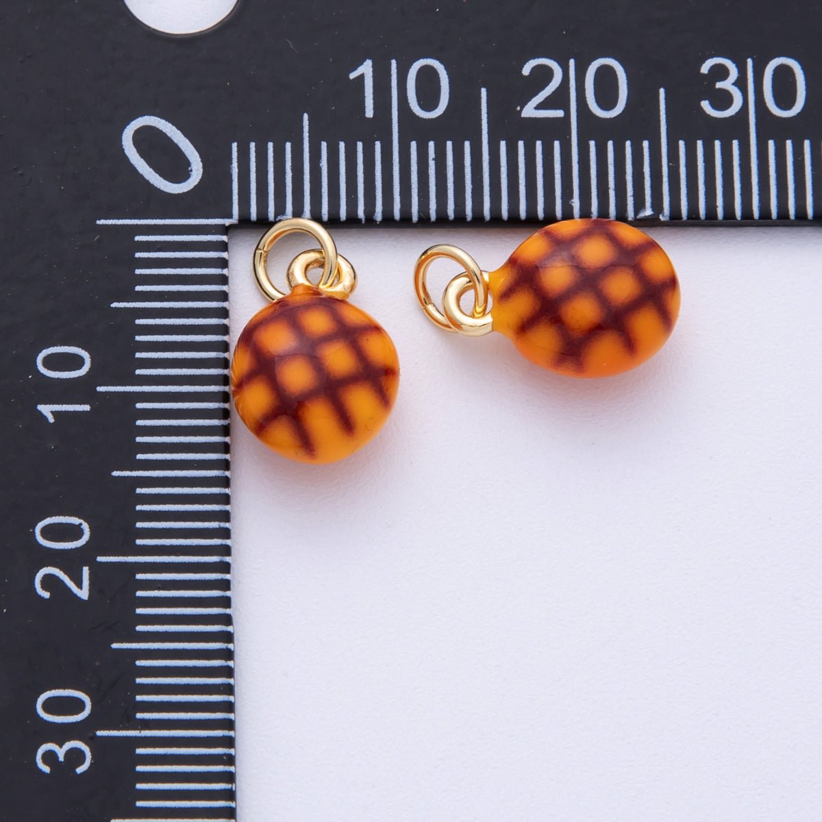 14K Gold Filled 13mm Plain Cupcake Pastry 3D Multidimensional Charm | Charms - 00027 - DLUXCA