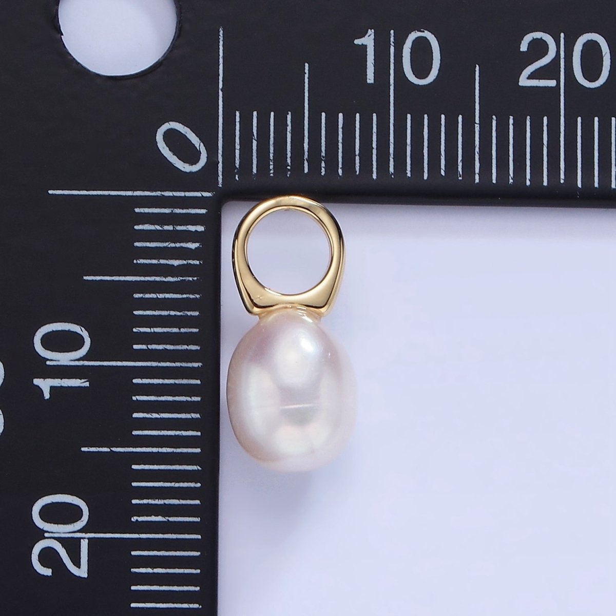 14K Gold Filled 15mm Ringed Shell Pearl Drop Pendant | P1743 - DLUXCA