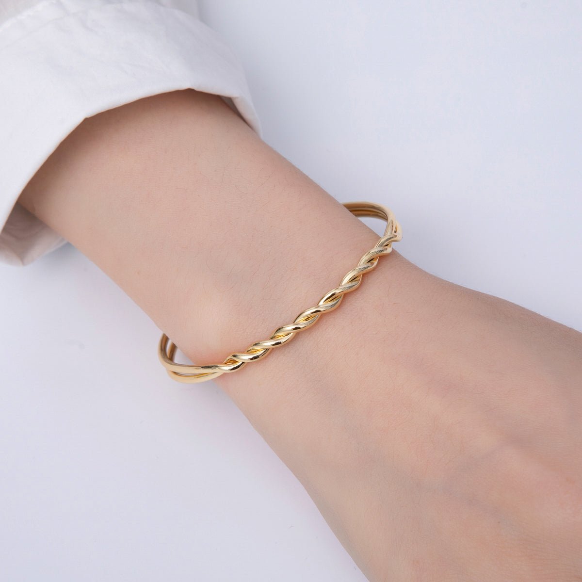 14K Gold Filled Double Twisted Knot Band Cuff Bracelet | WA - 4080 - DLUXCA