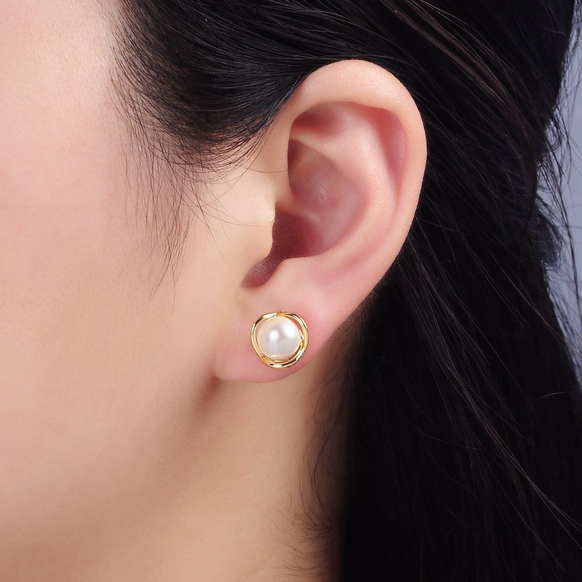 14K Gold Filled Iridescent Pearl Multiple Band Stud Earrings in Gold & Silver | Q034 Q035 - DLUXCA