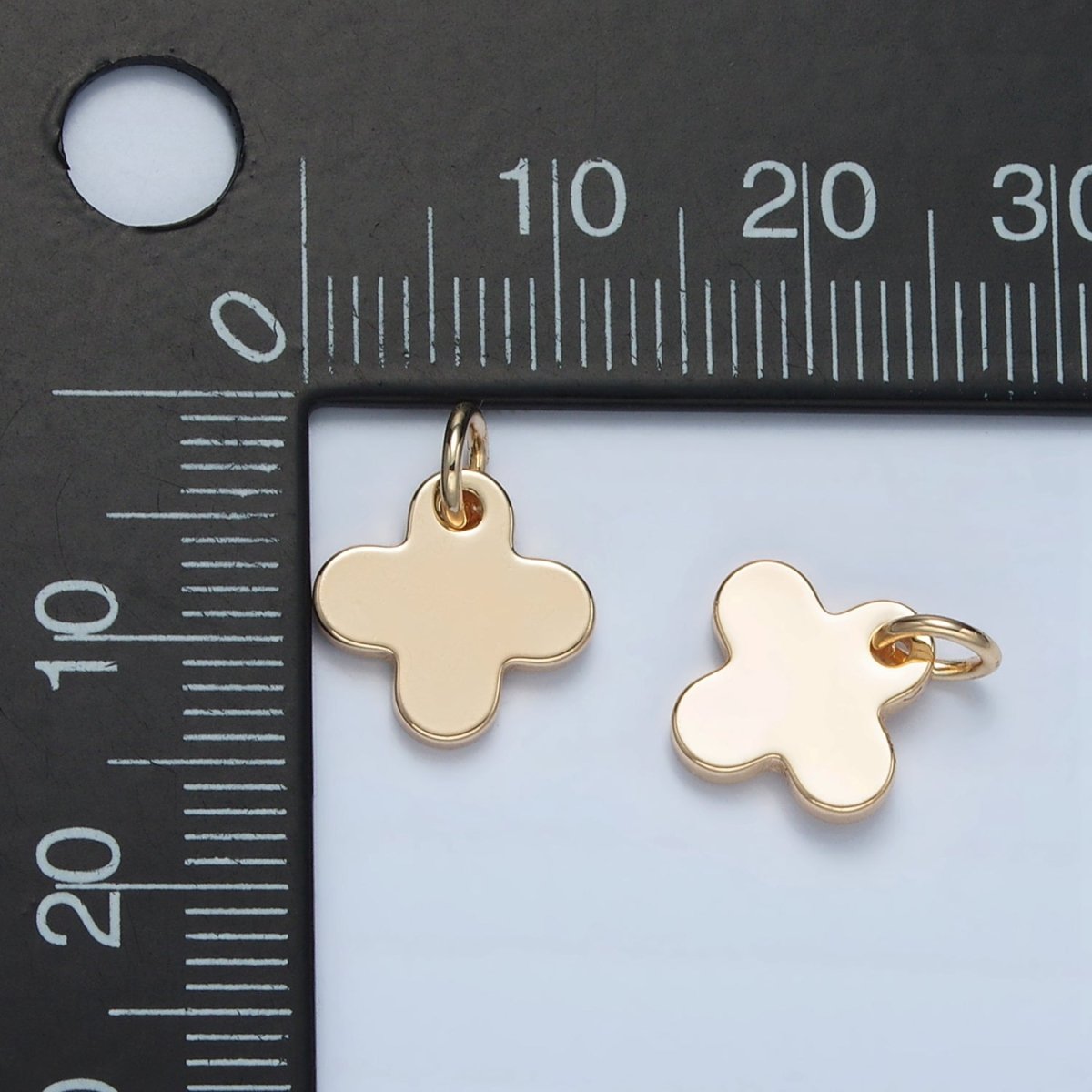 14K Gold Filled Minimalist Quatrefoil Flower Charm | D722 - DLUXCA