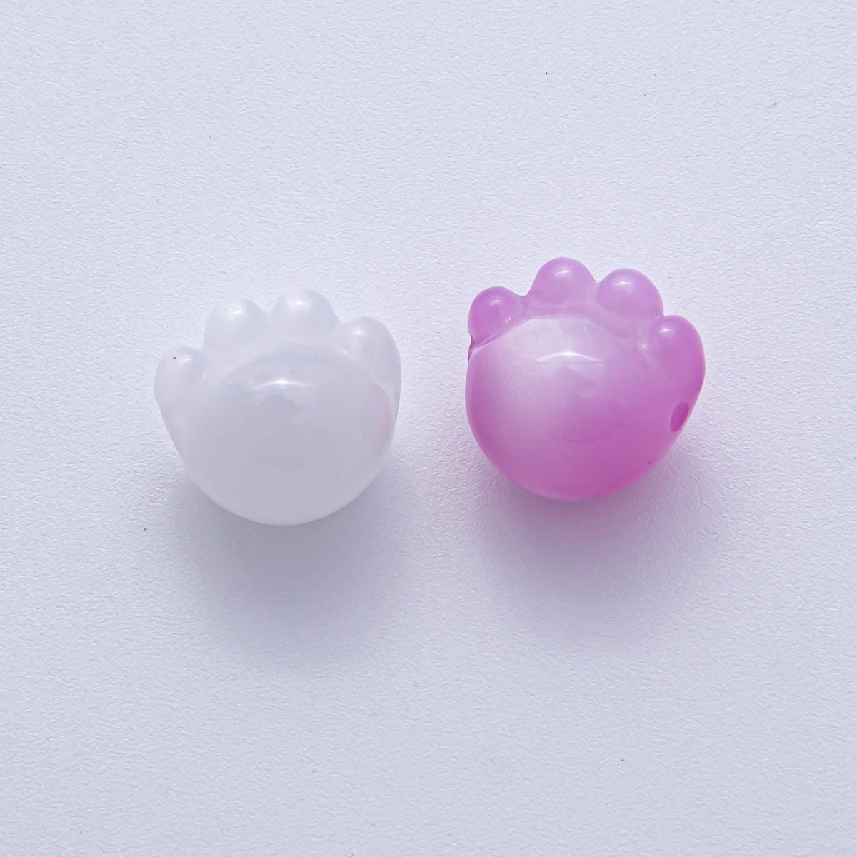 15mm Resin Blue, White, Green, Fuchsia, Pink, Purple, Red Paw Print Pet Animal Bead | B663 - B673 - DLUXCA