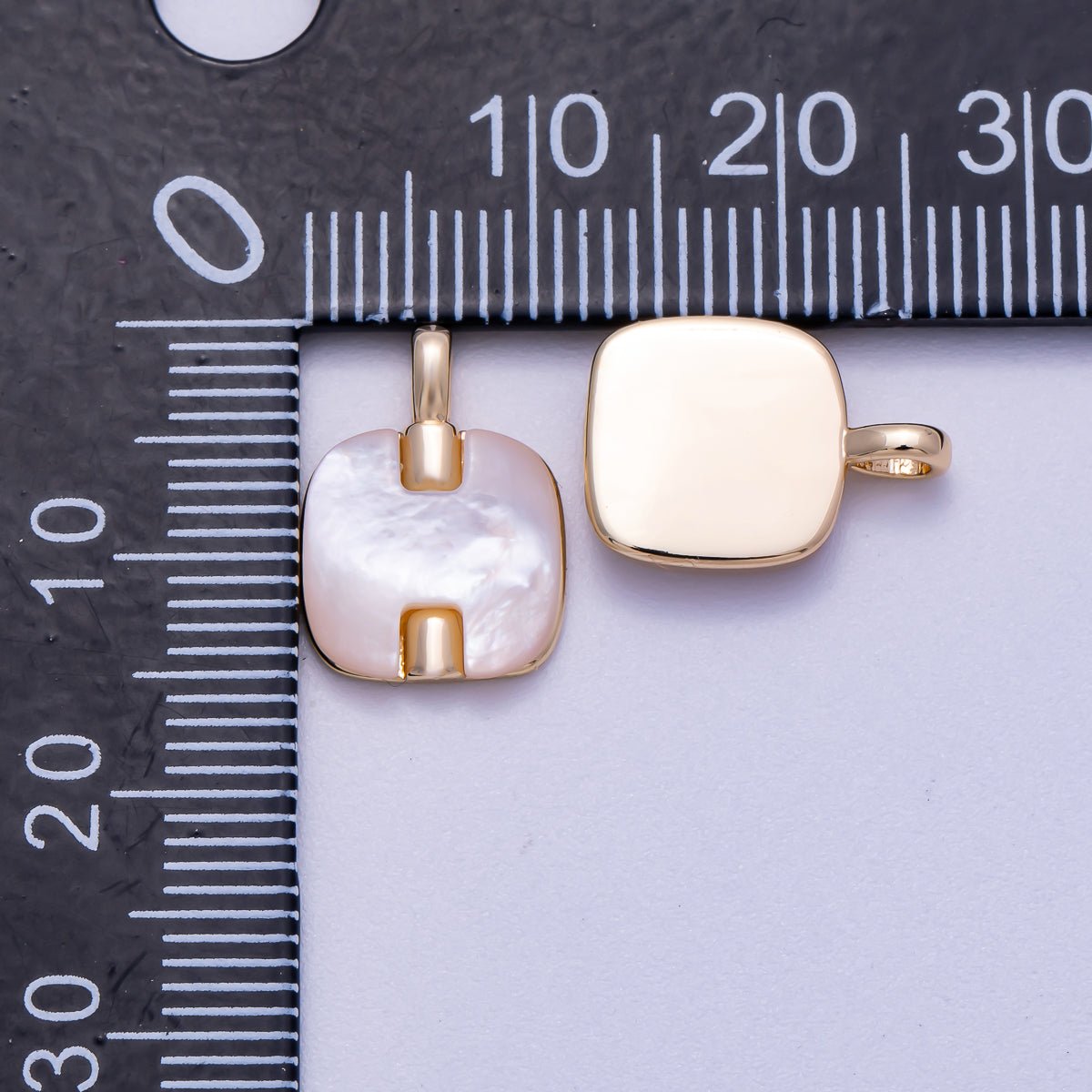 16K Gold Filled 15mm Shell Pearl Square Mini Charm | Charms - 00594 - DLUXCA