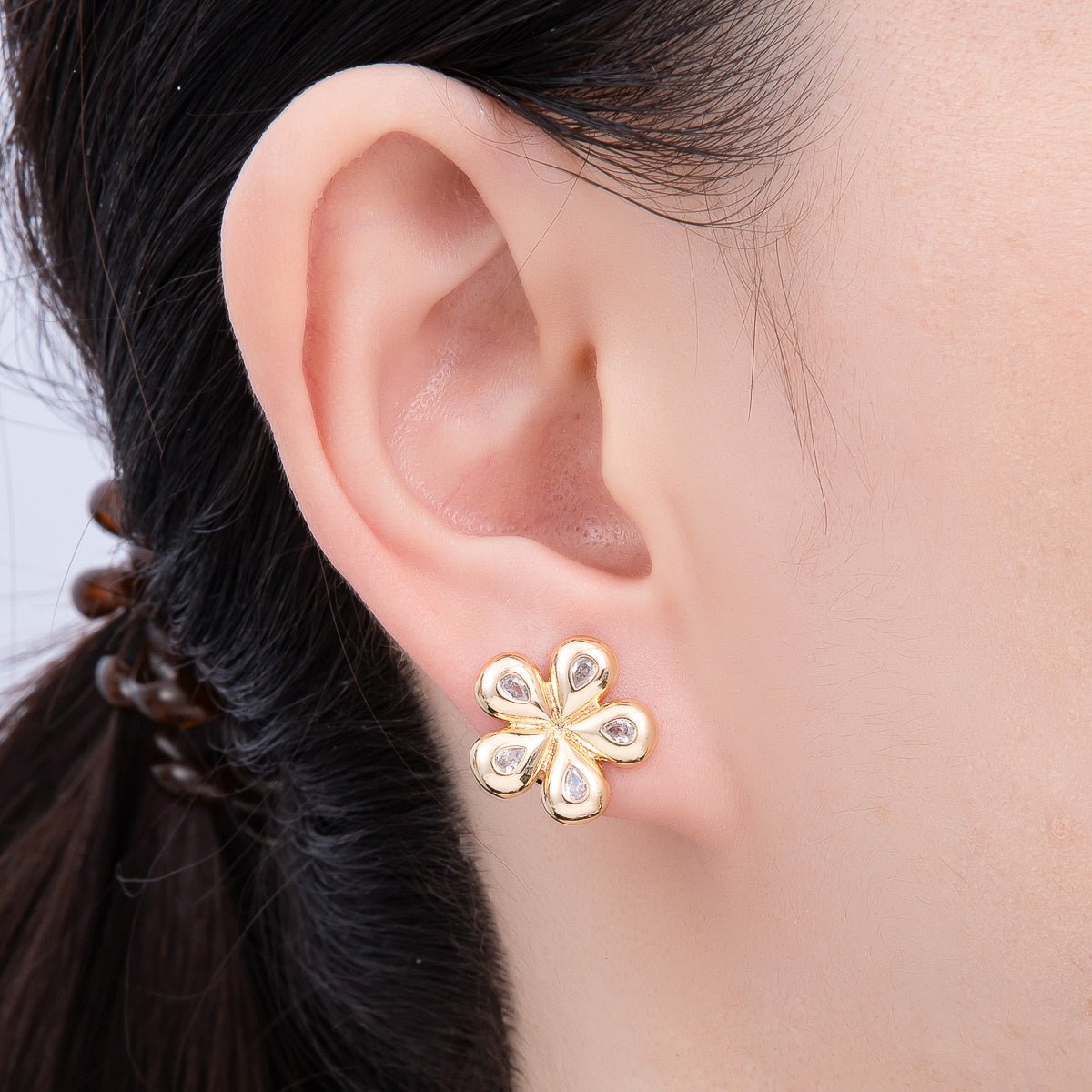 16K Gold Filled 16mm Clear Teardrop CZ Chubby Flower Stud Earrings | Earrings - 00323 - DLUXCA
