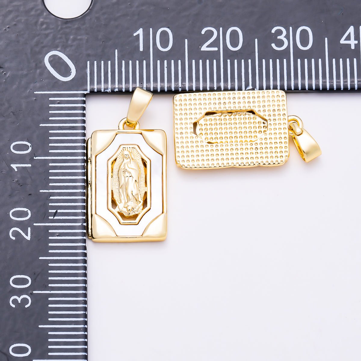 16K Gold Filled 18mm Virgin Mary Guadalupe Religious Shell Pearl Rectangle Pendant | Charm-02014 - DLUXCA