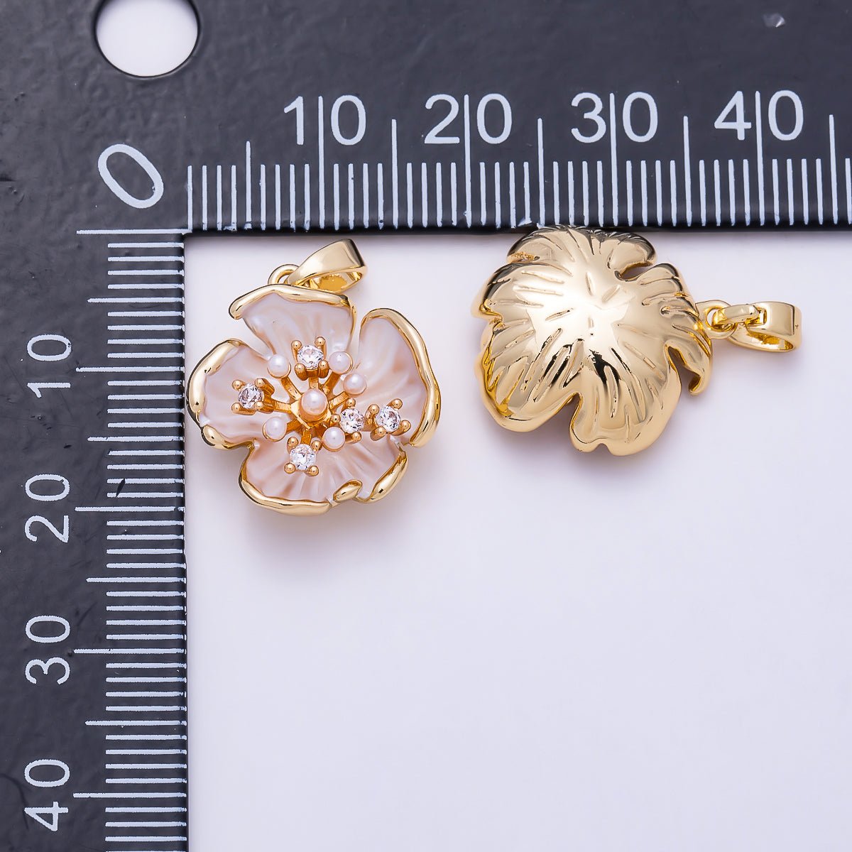 16K Gold Filled 18mm White Blue Enamel Shell Pearl Beaded Blooming Floral Pendant | Charms-01937 - Charms-01939 - DLUXCA