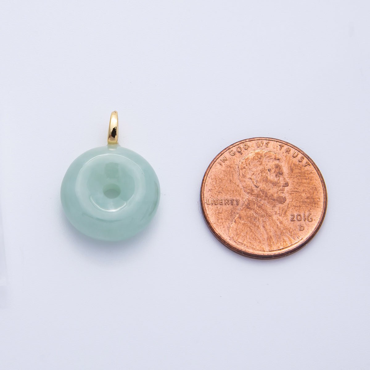 16K Gold Filled 20mm Green Jade Donut Natural Gemstone Pendant | Charms - 00259 - DLUXCA