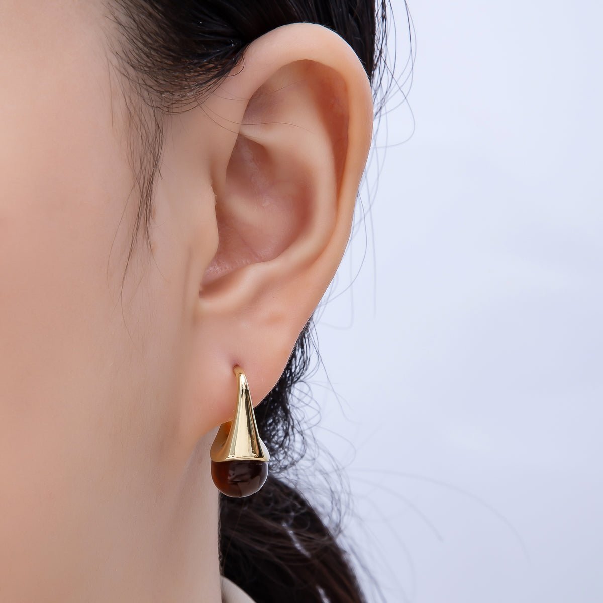 16K Gold Filled 23mm Clear, Brown Acrylic Molten J - Shaped Drop Hoop Earrings | Earrings - 00359 Earrings - 00360 - DLUXCA