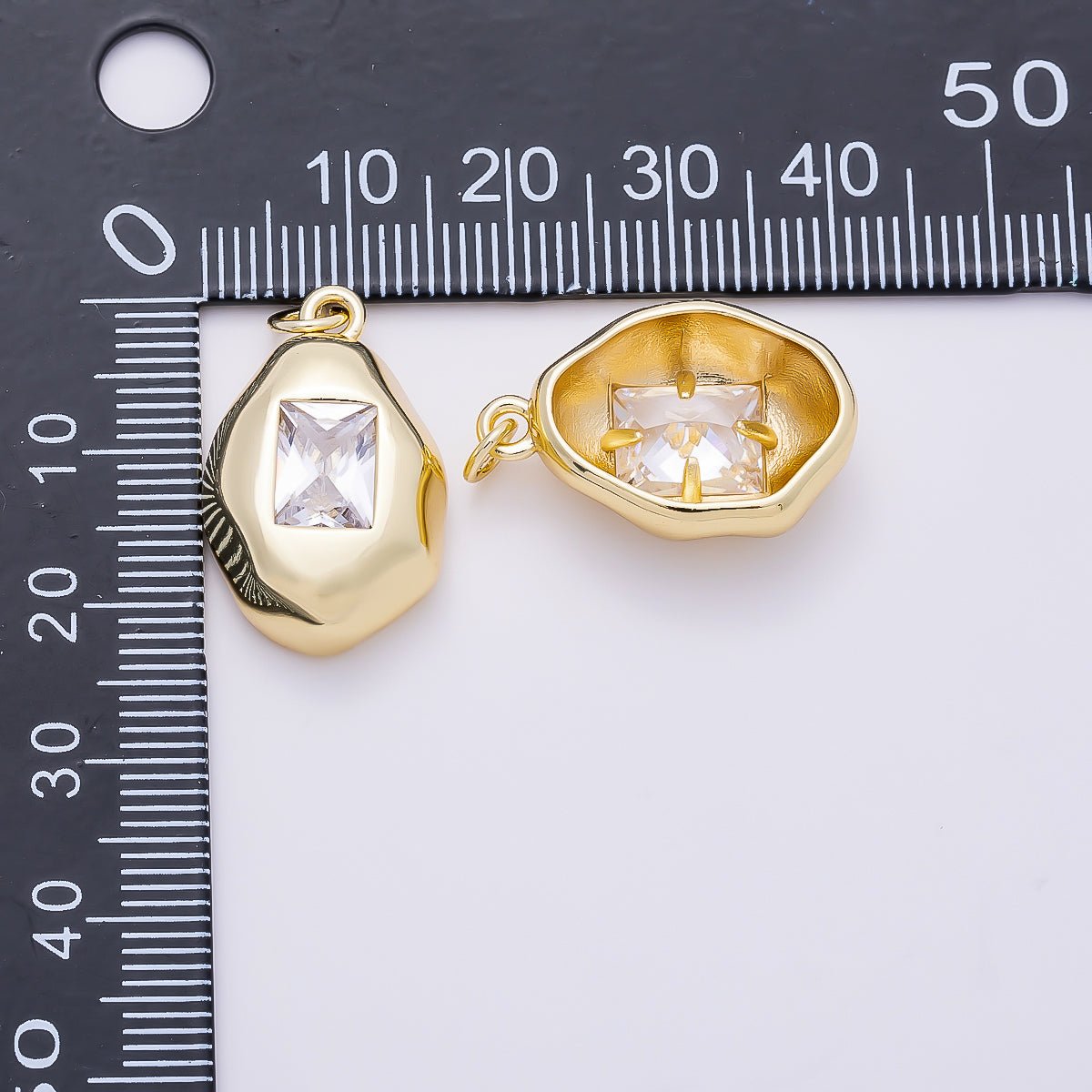16K Gold Filled 23mm Clear CZ Baguette Geometric Molten Bezel Chubby Charm | Charms-01358 - DLUXCA