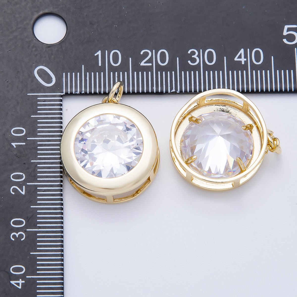 16K Gold Filled 23mm Clear CZ Solitaire Round Bezel Charm | Charms - 00658 - DLUXCA