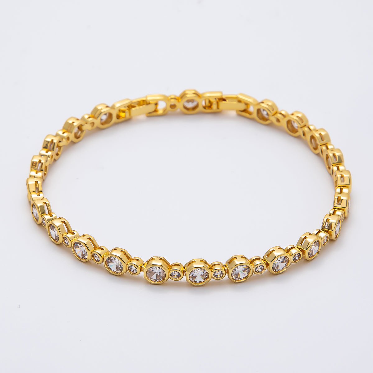 16K Gold Filled 2.5mm 5mm Clear Round Bezel Tennis Chain 7 Inch Adjustable Bracelet | WA - 04271 - DLUXCA