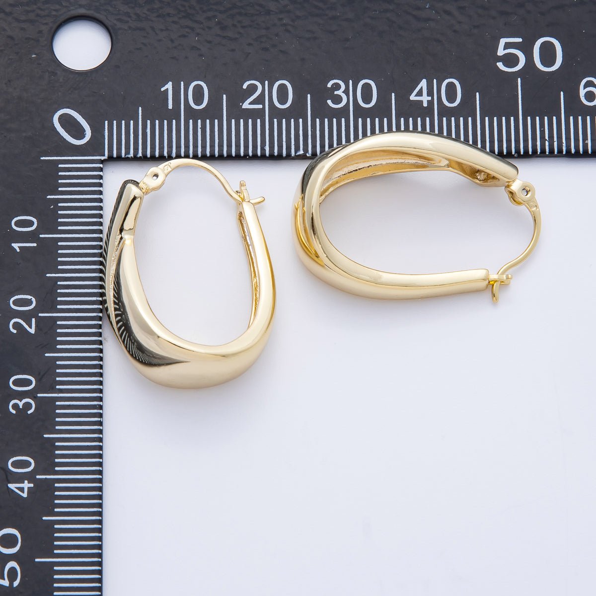 16K Gold Filled 28.8mm Quilted Lined Geometric U - Shaped Latch Hoop | Earrings - 00216 - DLUXCA