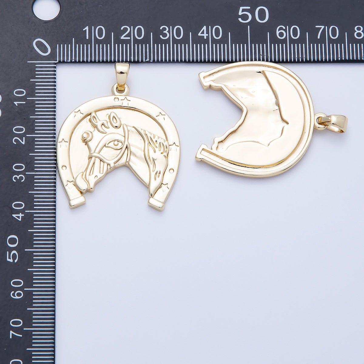 16K Gold Filled 35mm Lucky Horse Shoe Medallion Pendant | Charms - 00649 - DLUXCA