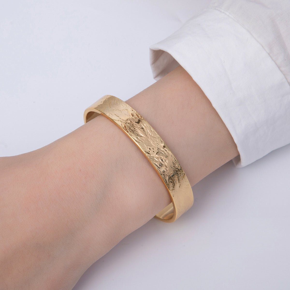 18K Gold Filled 10.7mm Wide Hammered Cuff Bracelet | WA - 3968 - DLUXCA