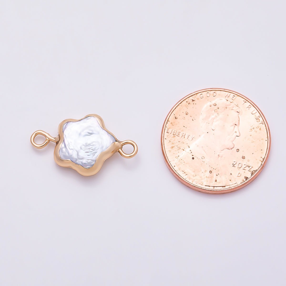 18K Gold Filled 10mm White Freshwater Pearl Foil Celestial Star Connector | Connectors-00033 - DLUXCA