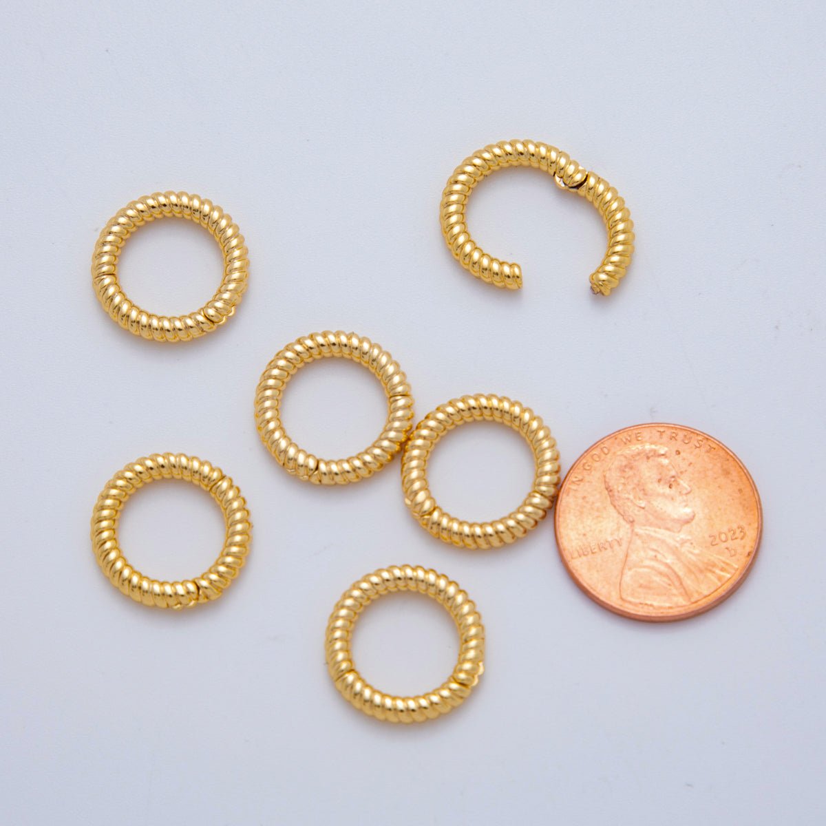 18K Gold Filled 14.5 mm Twirled Twist Round Snap Clasp Closure Findings | ZA1221 - DLUXCA