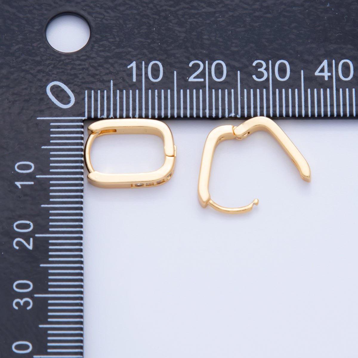 18K Gold Filled 14.5mm Micro Paved CZ Oblong Huggie Earrings | AI351 - DLUXCA