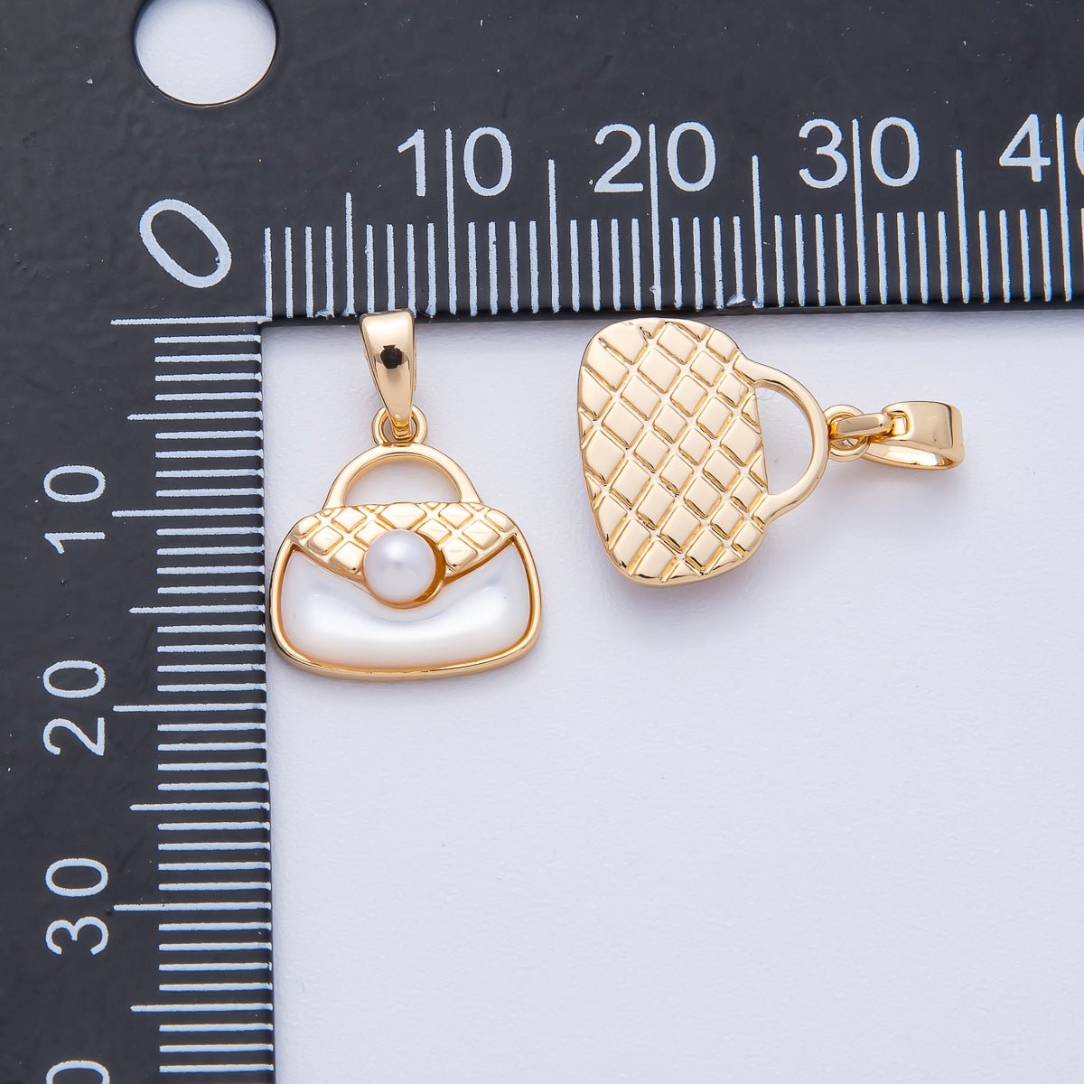 18K Gold Filled 14mm White Shell Pearl Quilted Top Handle Bag Pendant | H042 - DLUXCA