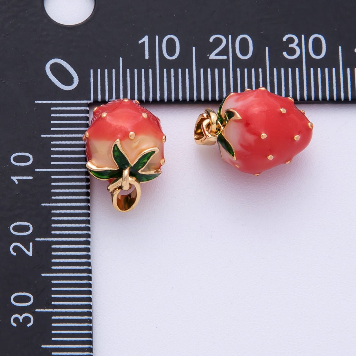 18K Gold Filled 15mm Ceramic Strawberry Fruit 3D Multidimensional Pendant | Charms - 00114 - DLUXCA
