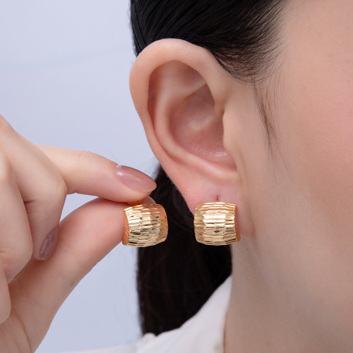 18K Gold Filled 15mm Multifaceted Edged Wide Geometric C - Shaped Hoops Earrings | T012 - DLUXCA