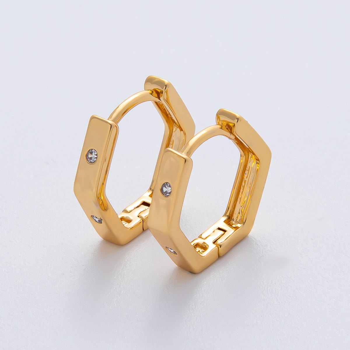 18K Gold Filled 15mm Simple Minimalist Dotted Hexagon Huggie Hoop Earrings | AD1611 - DLUXCA