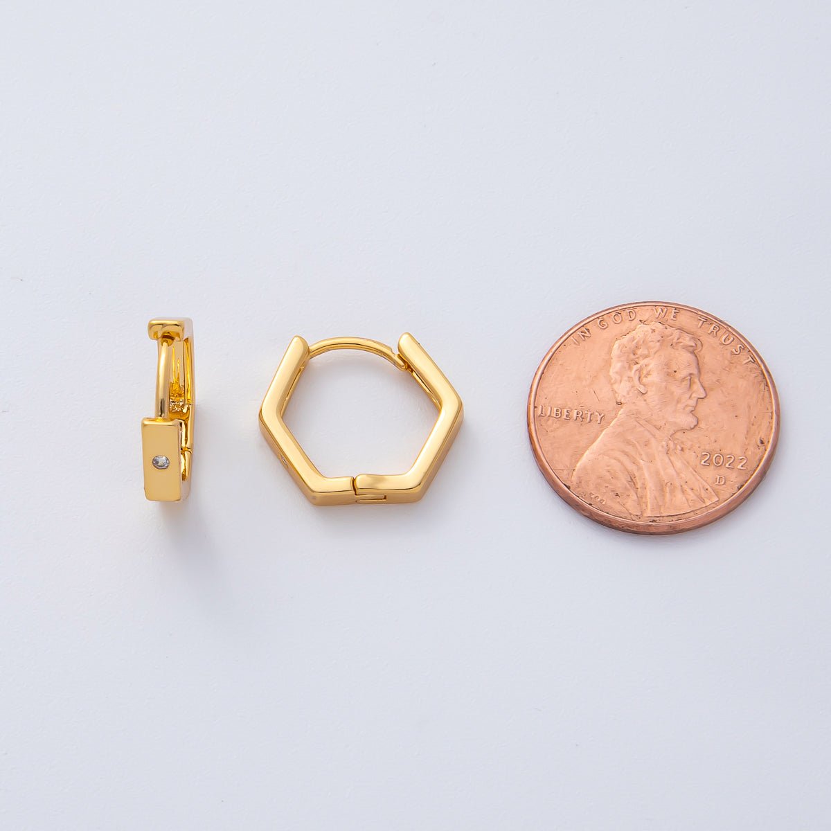18K Gold Filled 15mm Simple Minimalist Dotted Hexagon Huggie Hoop Earrings | AD1611 - DLUXCA