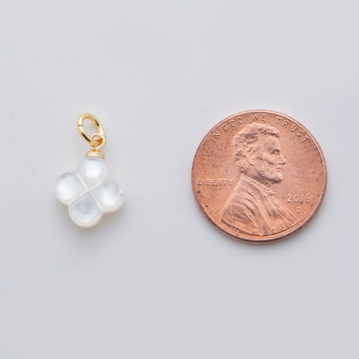 18K Gold Filled 17.5mm White Shell Pearl Quatrefoil Charm | AF339 - DLUXCA