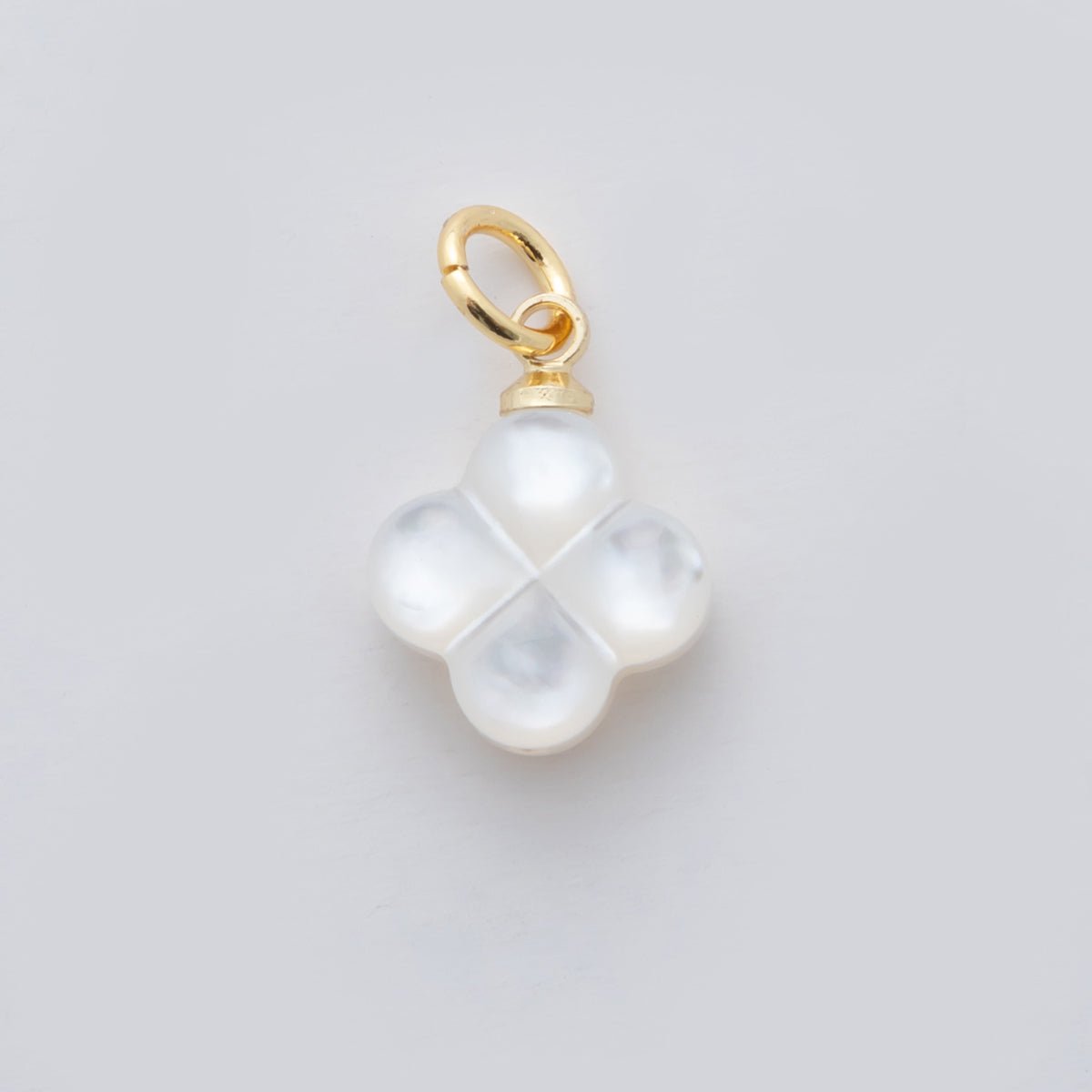 18K Gold Filled 17.5mm White Shell Pearl Quatrefoil Charm | AF339 - DLUXCA
