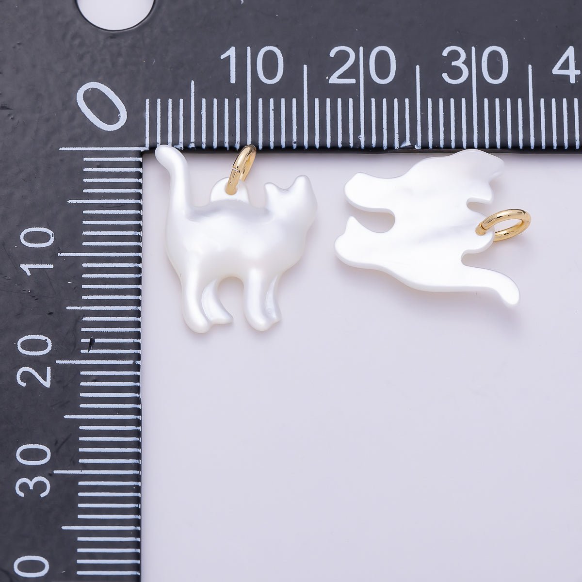 18K Gold Filled 17mm Black, White Shell Pearl Cat Kitten Pet Animal Charm | Charms-01407 Charms-01408 - DLUXCA