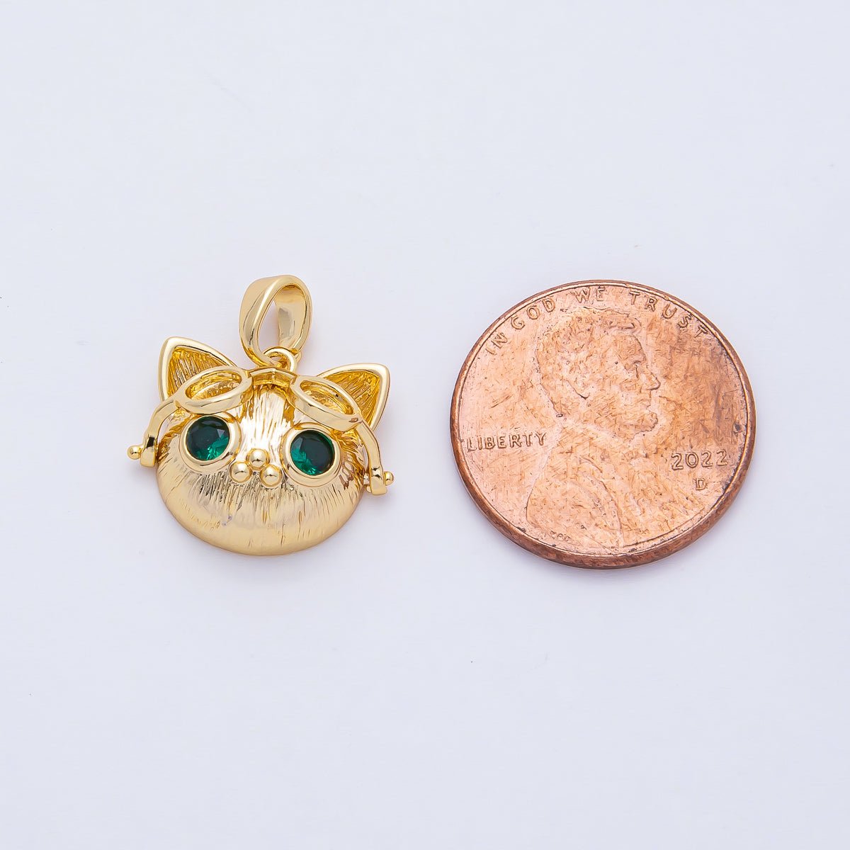 18K Gold Filled 17mm Emerald Green Cool Cat in Goggles Glasses Animal Pendant Charm | AF1176 - DLUXCA