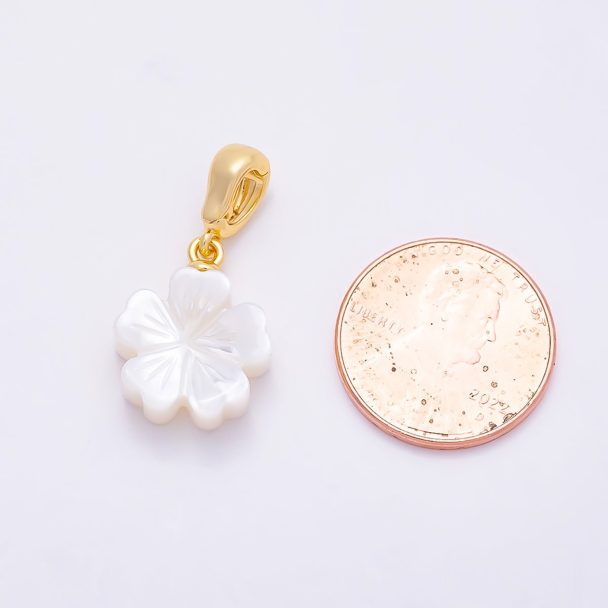 18K Gold Filled 17mm Shell Pearl Flower Snap Latch Pendant | Charms-01322 - DLUXCA