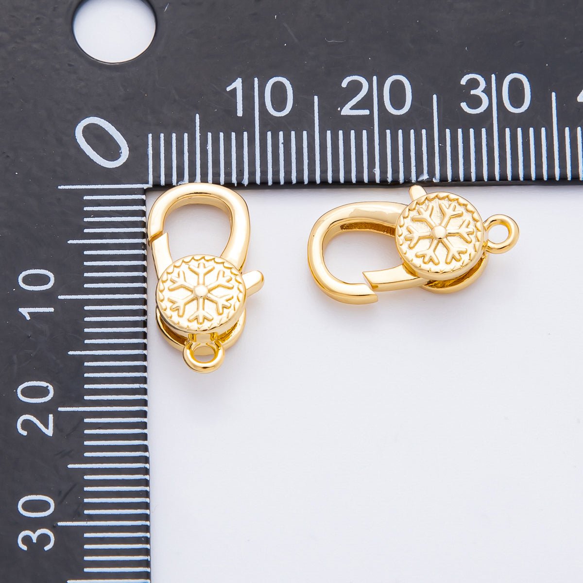 18K Gold Filled 18mm Winter Snowflake Lobster Clasp Charm Finding | Z1426 - DLUXCA