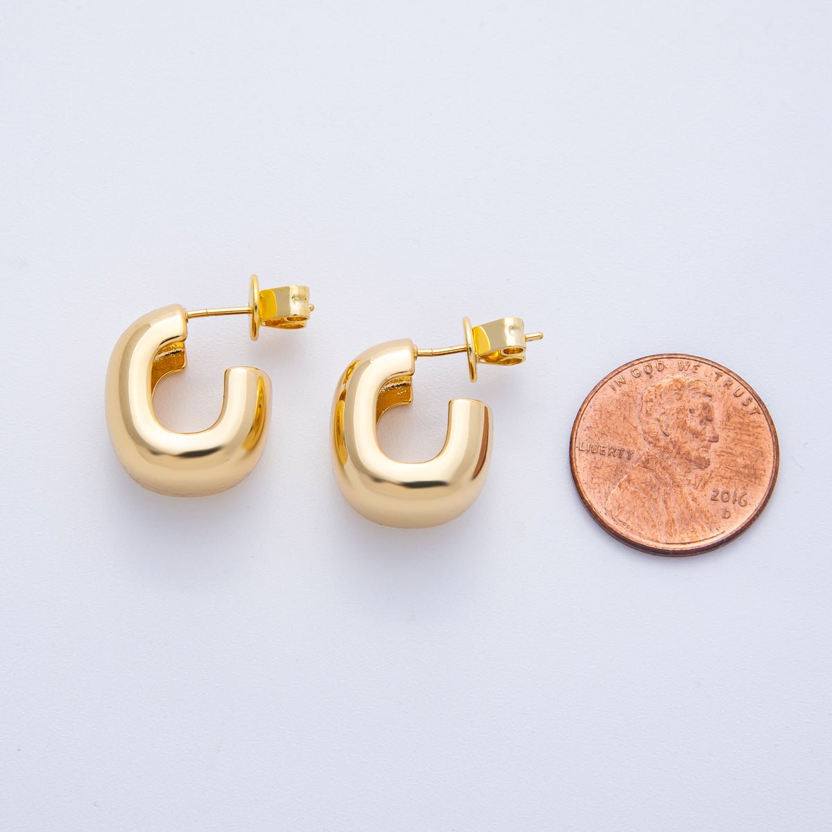 18K Gold Filled 19mm Wide Minimalist Square J - Shaped Hoop Earrings | Earrings - 00040 - DLUXCA
