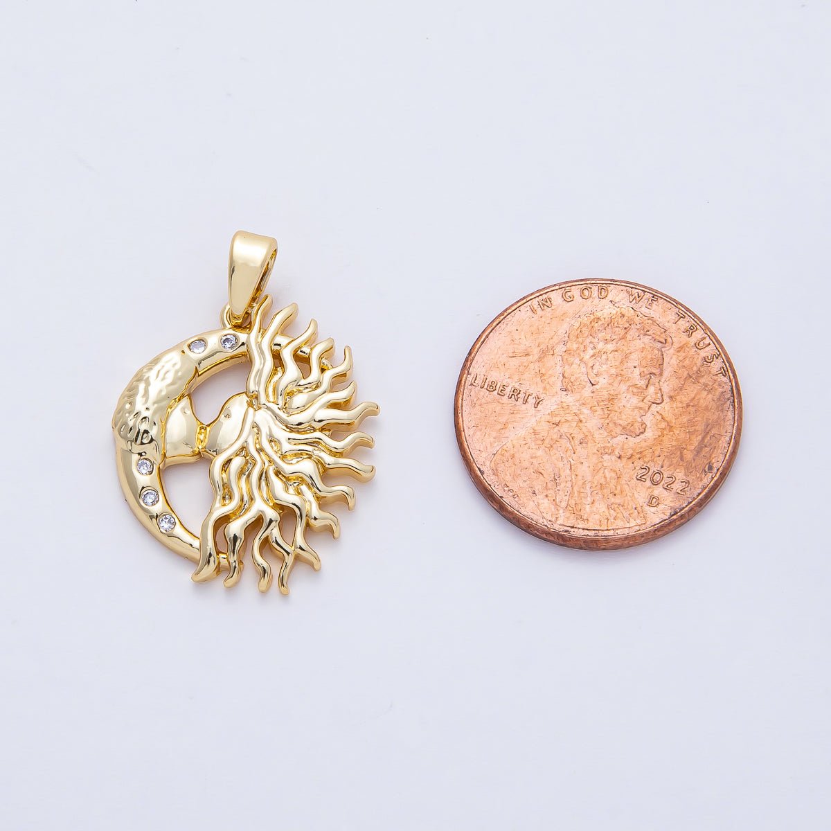18K Gold Filled 20mm Celestial Crescent Moon Sun Rays Pendant Charm | AF1181 - DLUXCA