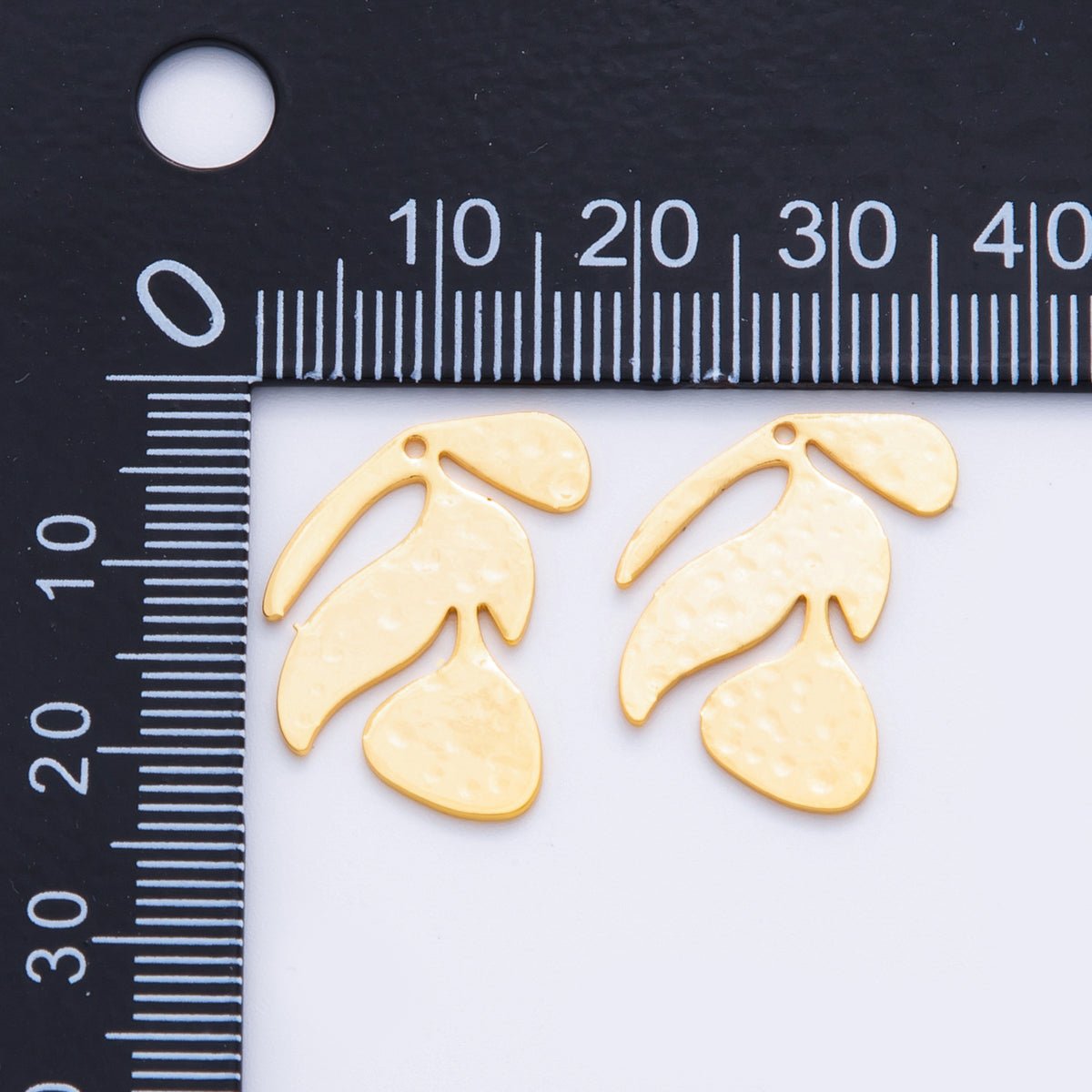 18K Gold Filled 21mm Dotted Floral Plant Charm Finding | Z1170 - DLUXCA