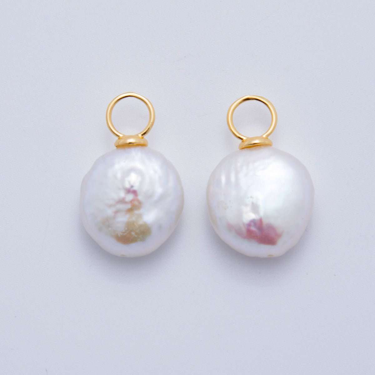 18K Gold Filled 21mm White Freshwater Oval Pearl Charm | AF622 - DLUXCA