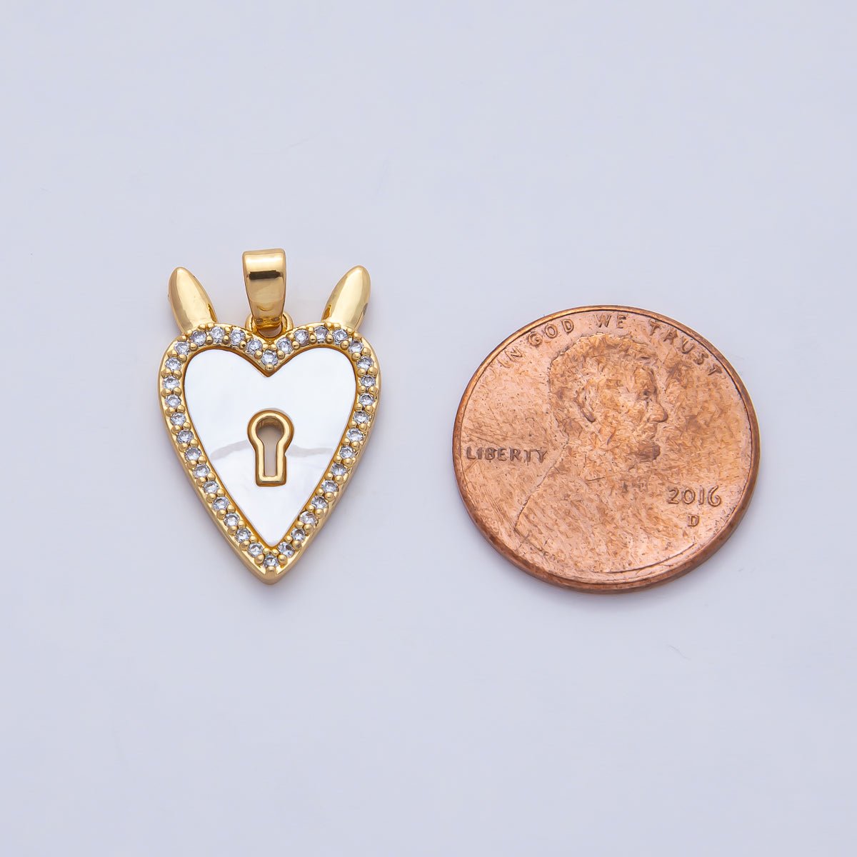 18K Gold Filled 21mm White Shell Pearl Clear CZ Lock Heart Pendant Charm | AF1187 - DLUXCA