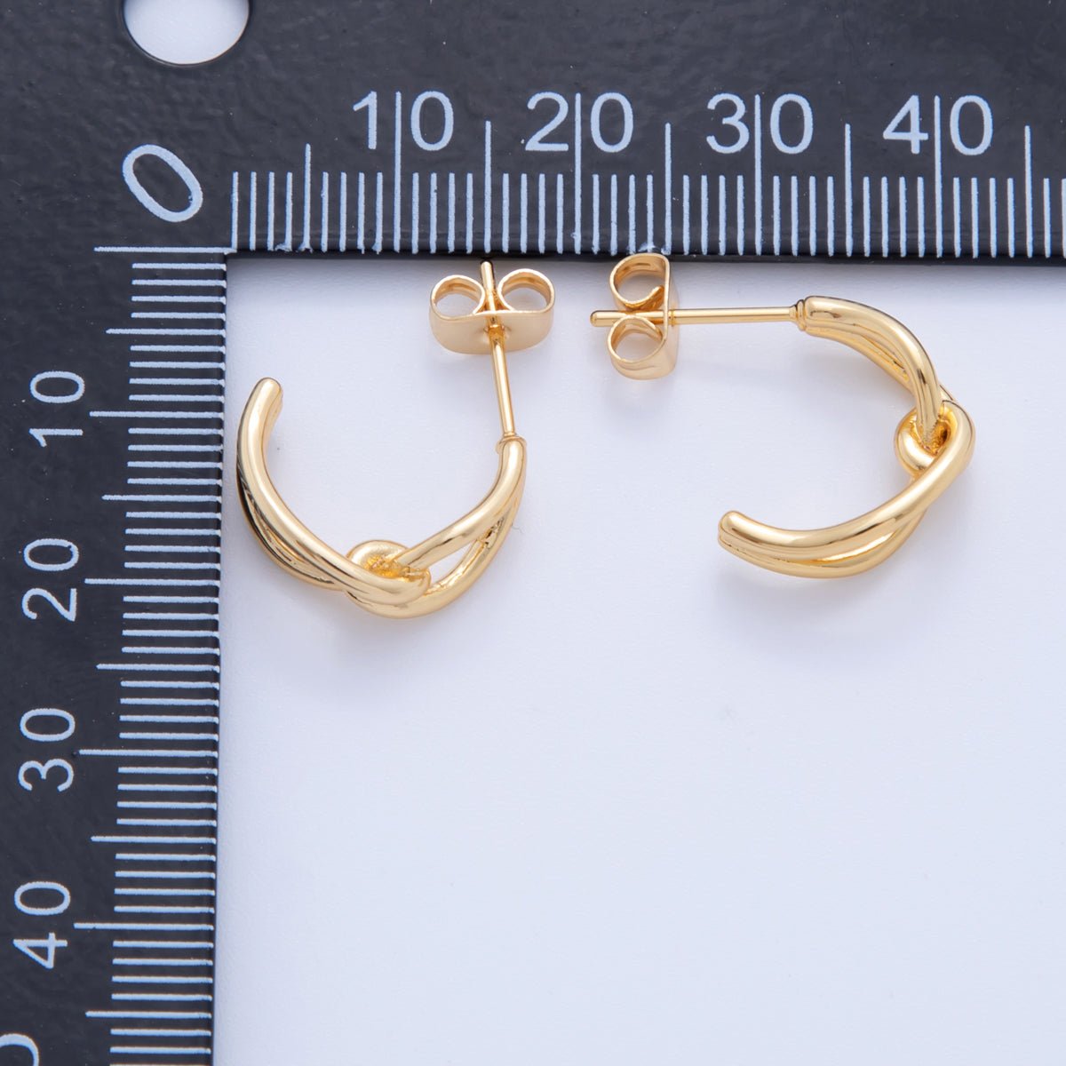 18K Gold Filled 22mm Minimalist Knot C - Shaped Hoop Earrings | Q012 - DLUXCA