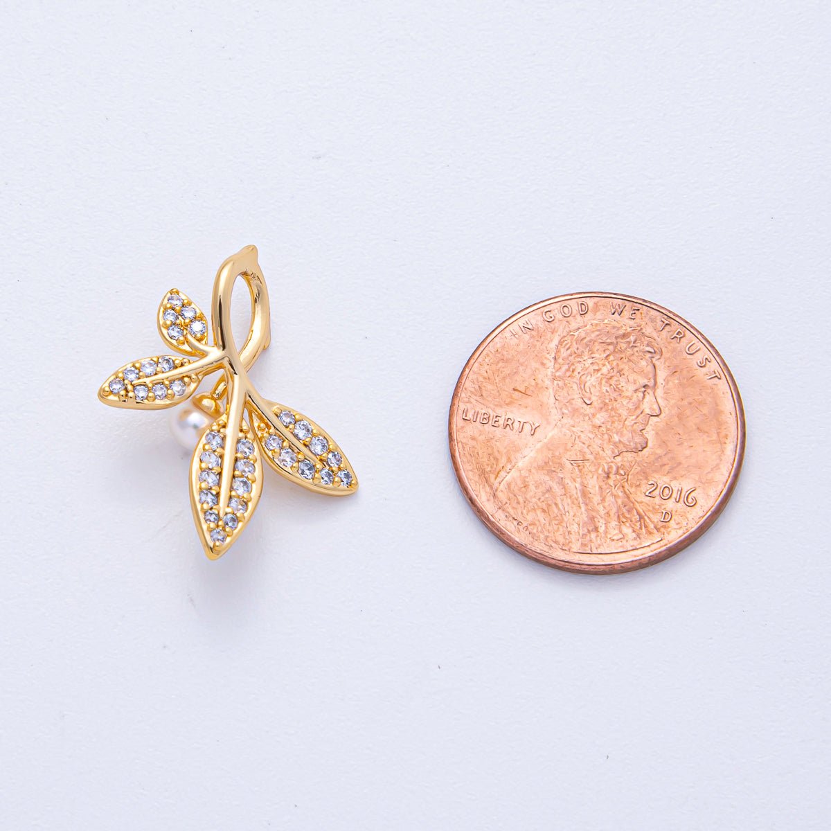 18K Gold Filled 22mm Shell Pearl Micro Paved CZ Leaf Plant | AF1198 - DLUXCA