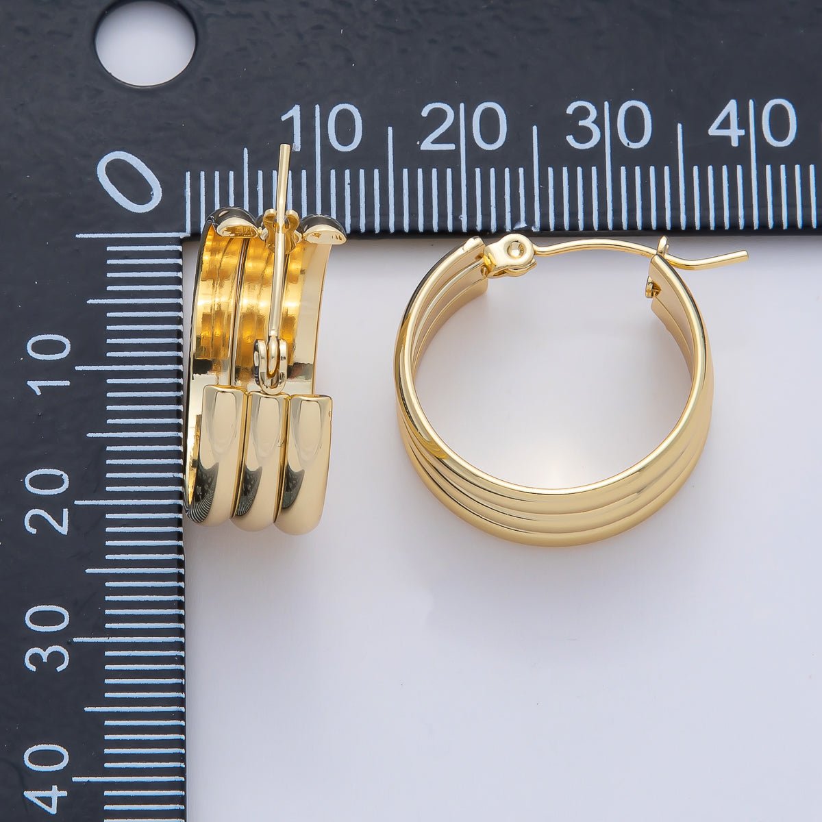 18K Gold Filled 22mm Triple Ribbed Band Latch Hoop Earrings | AD1646 - DLUXCA