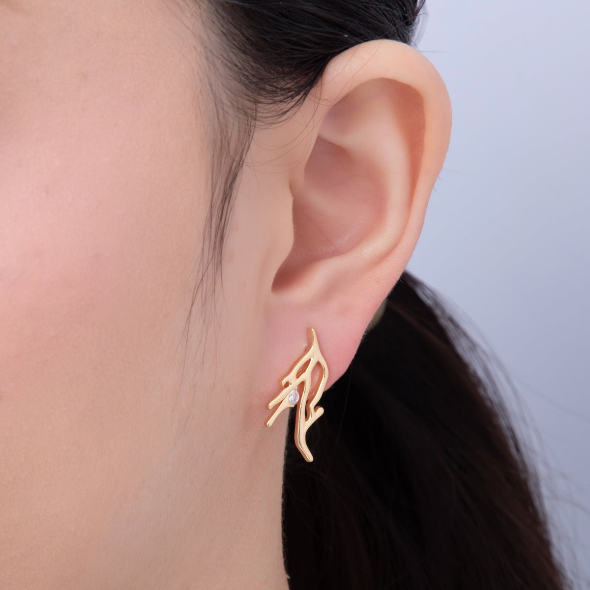 18K Gold Filled 24mm Clear CZ Geometric Lined Leaf Stud Earrings | AD1665 - DLUXCA