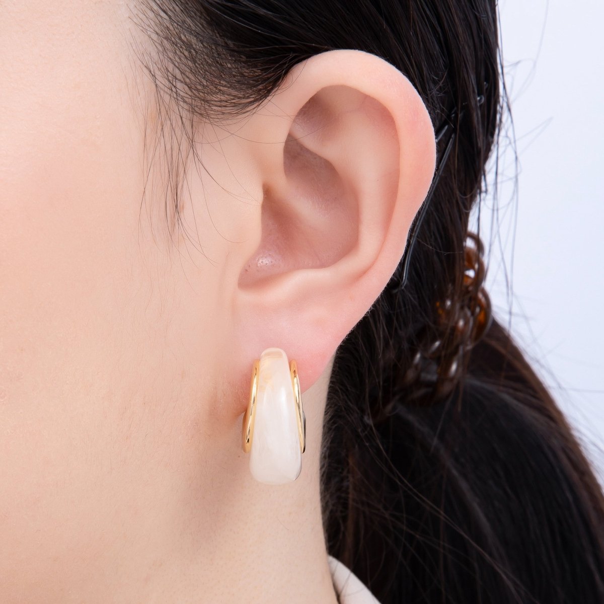 18K Gold Filled 24mm Resin C - Shaped Hoop Earrings | Earrings - 00287 ~ Earrings - 00292 - DLUXCA