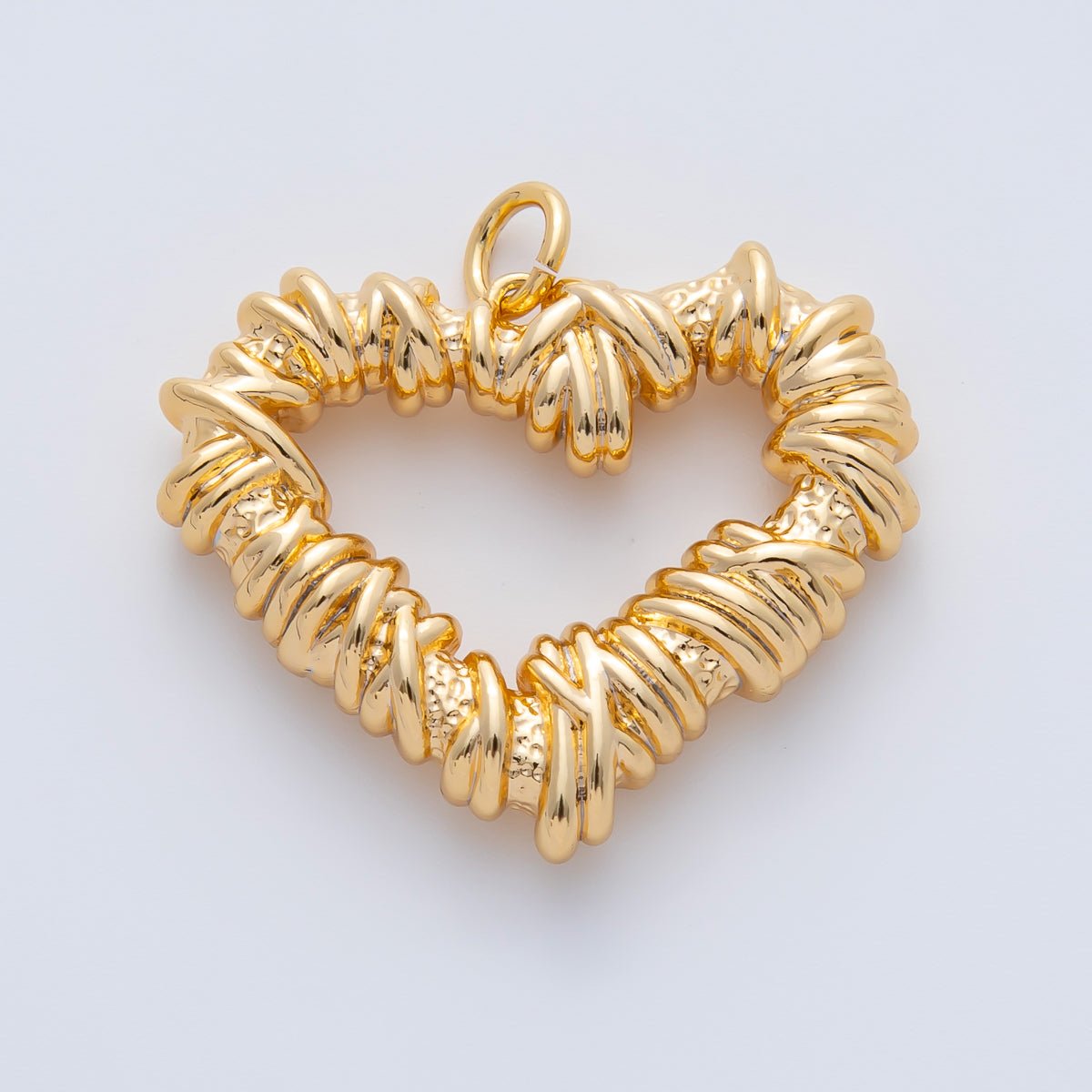 18K Gold Filled 25mm Hammered Knot Open Heart Charm | AF1411 - DLUXCA
