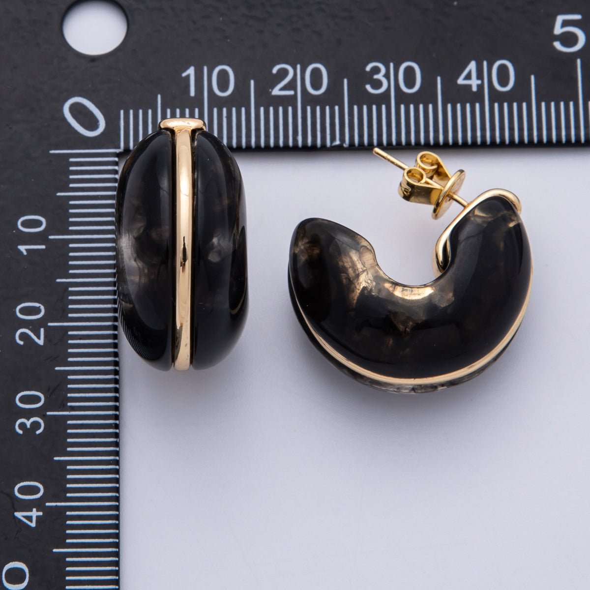 18K Gold Filled 25mm White, Blue, Black, Red, Beige, Brown Resin Chubby C - Shaped Hoop Earrings | Earrings - 00154 ~ Earrings - 00159 - DLUXCA