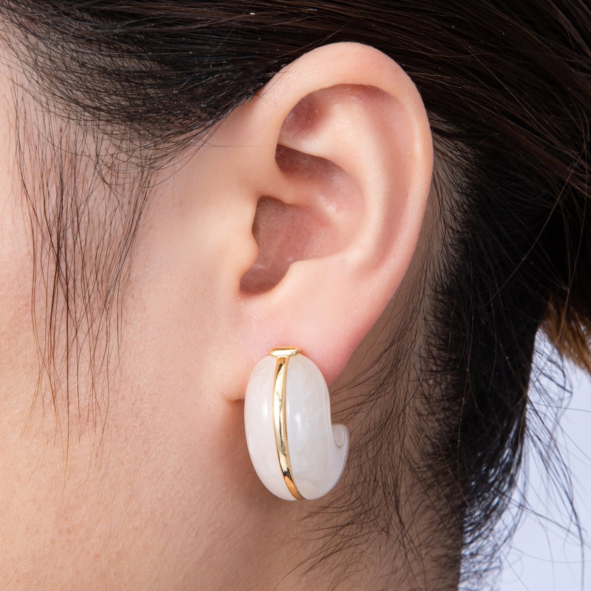 18K Gold Filled 25mm White, Blue, Black, Red, Beige, Brown Resin Chubby C - Shaped Hoop Earrings | Earrings - 00154 ~ Earrings - 00159 - DLUXCA