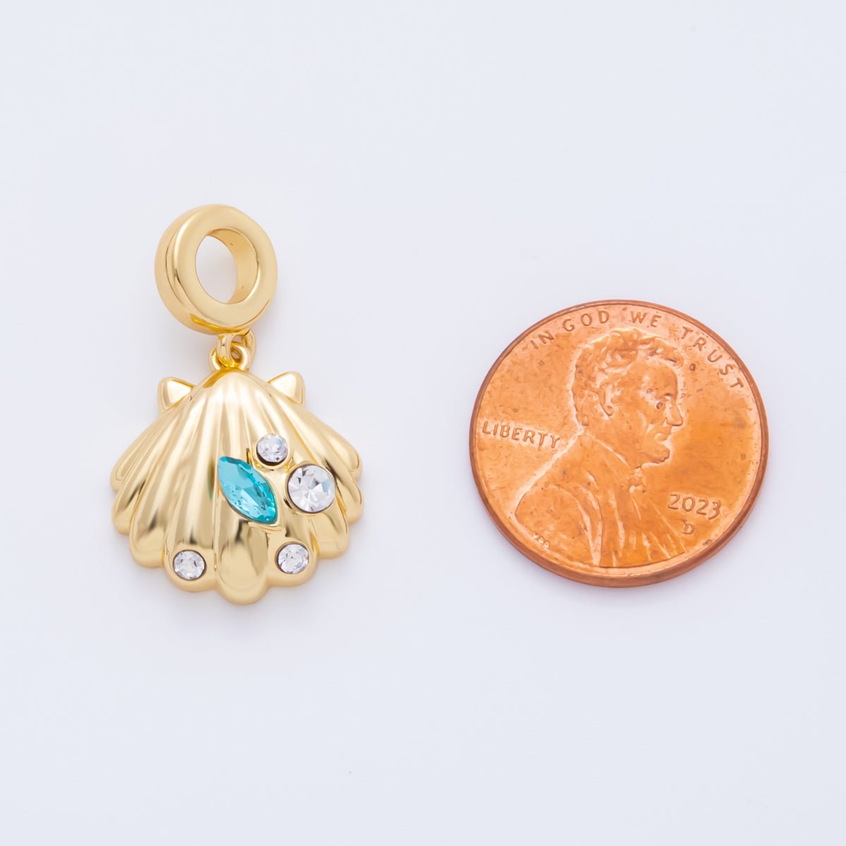 18K Gold Filled 26mm Aqua Blue CZ Sea Shell Line Textured Pendant | AH - 909 - DLUXCA