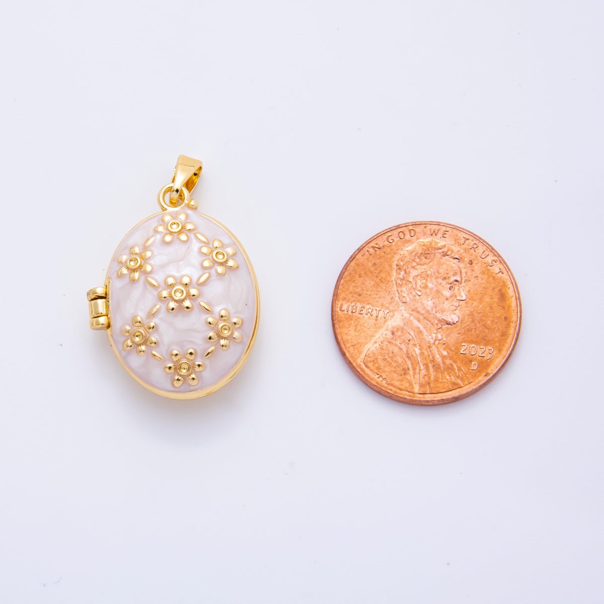 18K Gold Filled 27mm Enamel Vintage Flower Locket Pendant | AH800 - DLUXCA
