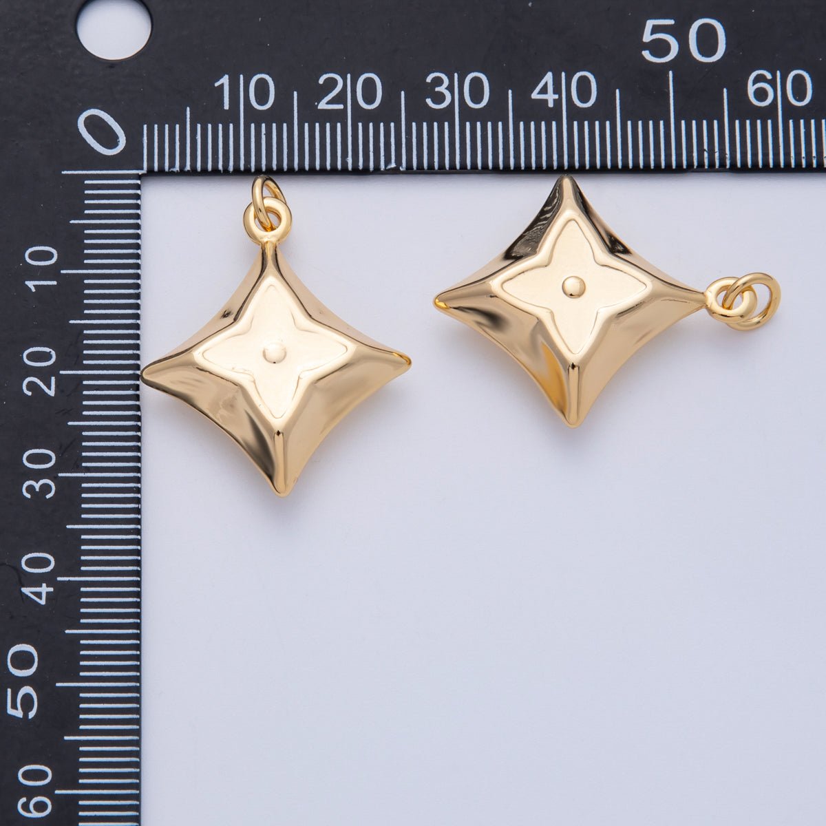 18K Gold Filled 29.5mm Flower Star Chubby Multidimensional Charm | Charms - 00331 - DLUXCA
