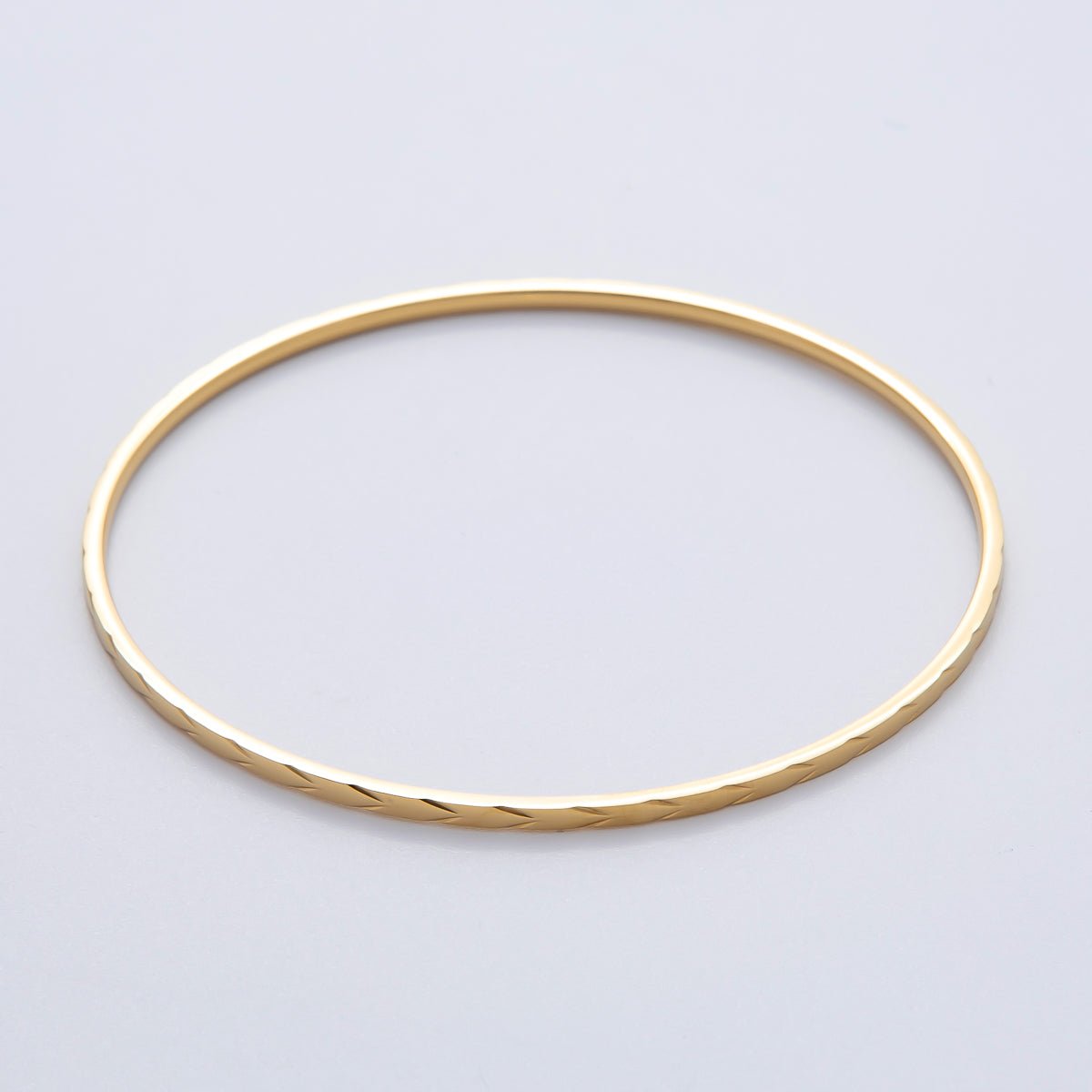18K Gold Filled 2mm Thin Double Edged Imprint Bangle Bracelet | WA - 1496 - DLUXCA