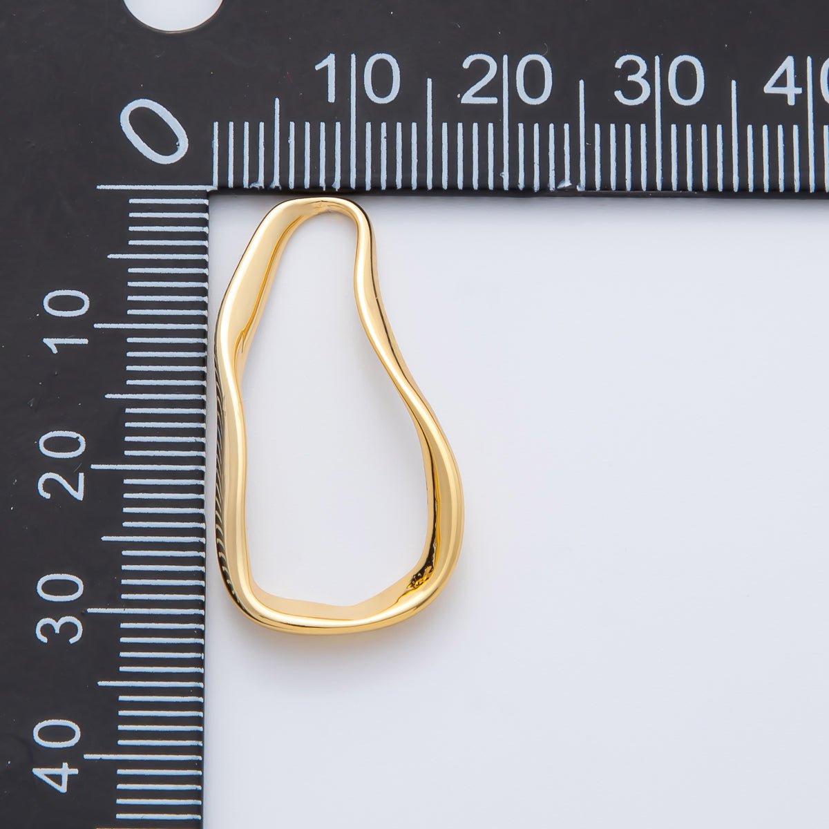 18K Gold Filled 30mm Minimalist Molten Geometric Charm | Z1602 - DLUXCA